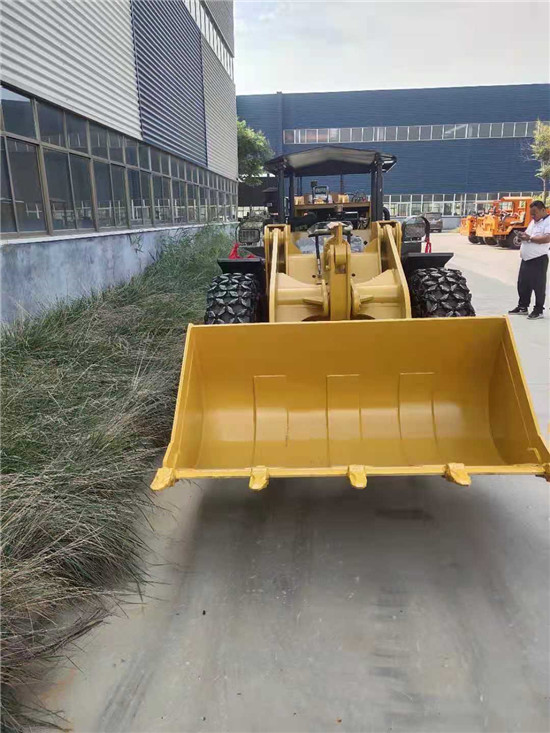 山東井下裝載機(jī)工作前的檢查事項(xiàng)